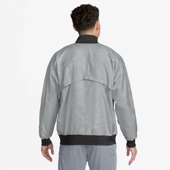 Футболни тренировъчни якета Nike Liverpool Strike Third Anthem Jacket 2024 2025 Adults Nike Liverpool Strike Third Anthem Jacket 2024 2025 Adults Футболни тренировъчни якета