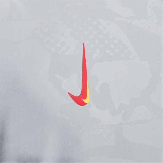 Футболни тренировъчни якета Nike Liverpool Strike Third Anthem Jacket 2024 2025 Adults Nike Liverpool Strike Third Anthem Jacket 2024 2025 Adults Футболни тренировъчни якета