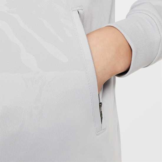 Футболни тренировъчни якета Nike Liverpool Strike Third Anthem Jacket 2024 2025 Juniors Nike Liverpool Strike Third Anthem Jacket 2024 2025 Juniors Футболни тренировъчни якета