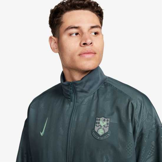 Футболни тренировъчни якета Nike Tottenham Hotspur Strike Third Anthem Jacket 2024 2025 Adults Nike Tottenham Hotspur Strike Third Anthem Jacket 2024 2025 Adults Футболни тренировъчни якета