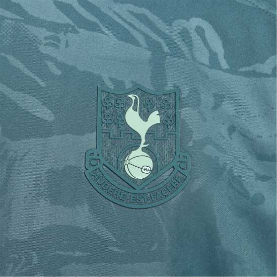 Футболни тренировъчни якета Nike Tottenham Hotspur Strike Third Anthem Jacket 2024 2025 Adults Nike Tottenham Hotspur Strike Third Anthem Jacket 2024 2025 Adults Футболни тренировъчни якета