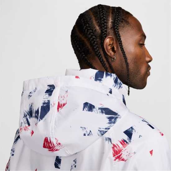 Футболни тренировъчни якета Nike Анорак Paris Saint Germain Anorak Jacket Adults Nike Анорак Paris Saint Germain Anorak Jacket Adults Футболни тренировъчни якета