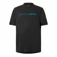 Castore Men's Nufc Licence Short-Sleeve T-Shirt Черно Castore Men's Nufc Licence Short-Sleeve T-Shirt Черно