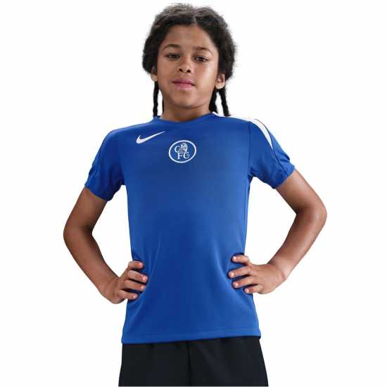 Футболни тренировъчни горнища Nike Chelsea Strike Top 2025 2026 Juniors Nike Chelsea Strike Top 2025 2026 Juniors Футболни тренировъчни горнища