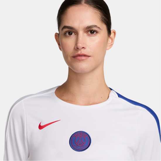 Футболни тренировъчни горнища Nike Psg Strike Crew Top 2025 2026 Womens Nike Psg Strike Crew Top 2025 2026 Womens Футболни тренировъчни горнища