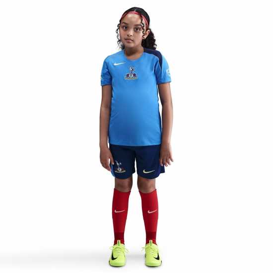 Футболни тренировъчни горнища Nike Tottenham Hotspur Strike Top 2025 2026 Juniors Nike Tottenham Hotspur Strike Top 2025 2026 Juniors Футболни тренировъчни горнища