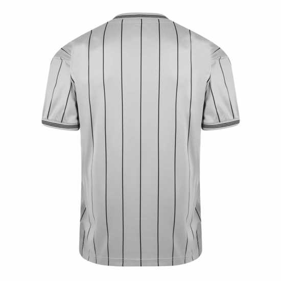 Футболни тренировъчни горнища Score Draw Draw Newcastle United Fc Retro Away Shirt 1984 Adults Score Draw Draw Newcastle United Fc Retro Away Shirt 1984 Adults Футболни тренировъчни горнища