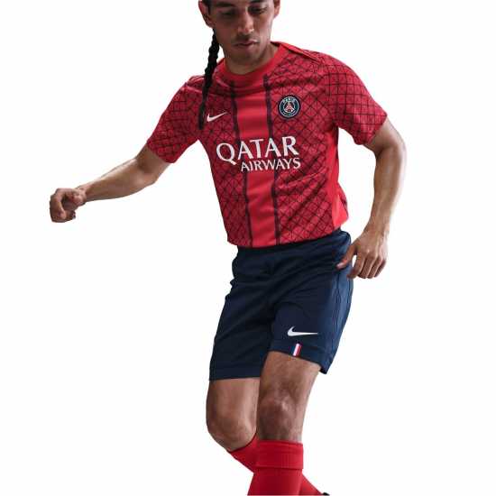 Футболни тренировъчни долнища Nike Paris Saint-Germain Home Shorts 2025 2026 Adults Nike Paris Saint-Germain Home Shorts 2025 2026 Adults Футболни тренировъчни долнища
