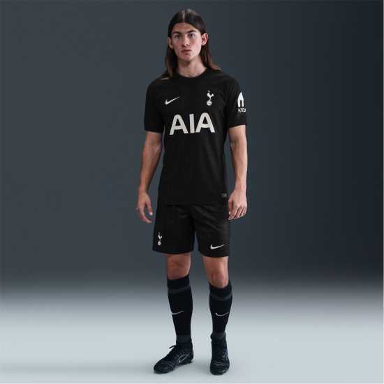 Футболни тренировъчни долнища Nike Tottenham Hotspur Away Shorts 2025 2026 Adults Nike Tottenham Hotspur Away Shorts 2025 2026 Adults Футболни тренировъчни долнища