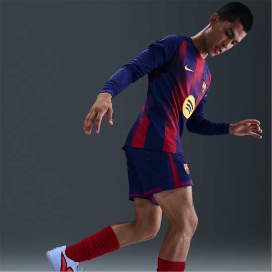 Футболни тренировъчни долнища Nike Barcelona Home Shorts 2025 2026 Mens Nike Barcelona Home Shorts 2025 2026 Mens Футболни тренировъчни долнища