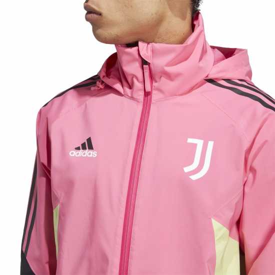 Футболни тренировъчни якета Adidas Мъжко Яке За Дъжд Juventus Condivo 22 Rain Jacket Mens Adidas Мъжко Яке За Дъжд Juventus Condivo 22 Rain Jacket Mens Футболни тренировъчни якета