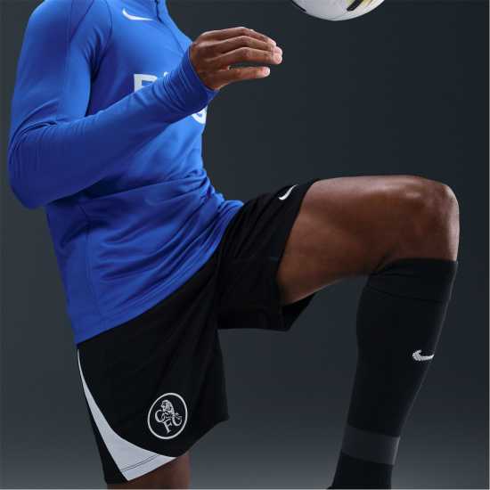 Футболни тренировъчни долнища Nike Chelsea Strike Shorts 2025 2026 Adults Nike Chelsea Strike Shorts 2025 2026 Adults Футболни тренировъчни долнища