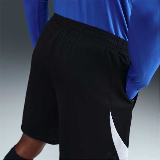 Футболни тренировъчни долнища Nike Chelsea Strike Shorts 2025 2026 Adults Nike Chelsea Strike Shorts 2025 2026 Adults Футболни тренировъчни долнища