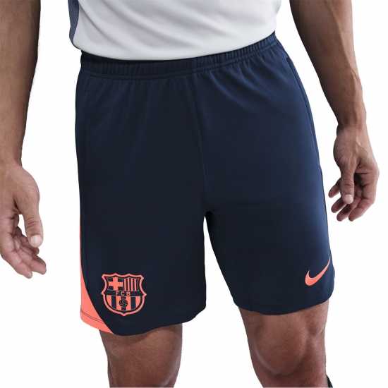 Футболни тренировъчни долнища Nike Barcelona Strike Third Shorts 2025 2026 Adults Nike Barcelona Strike Third Shorts 2025 2026 Adults Футболни тренировъчни долнища