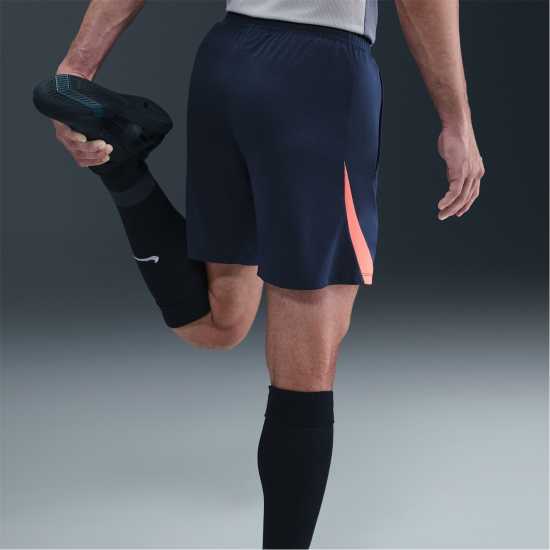 Футболни тренировъчни долнища Nike Barcelona Strike Third Shorts 2025 2026 Adults Nike Barcelona Strike Third Shorts 2025 2026 Adults Футболни тренировъчни долнища