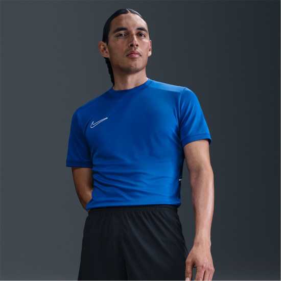 Футболни тренировъчни долнища Nike Inter Milan Home Shorts 2025 2026 Adults Nike Inter Milan Home Shorts 2025 2026 Adults Футболни тренировъчни долнища