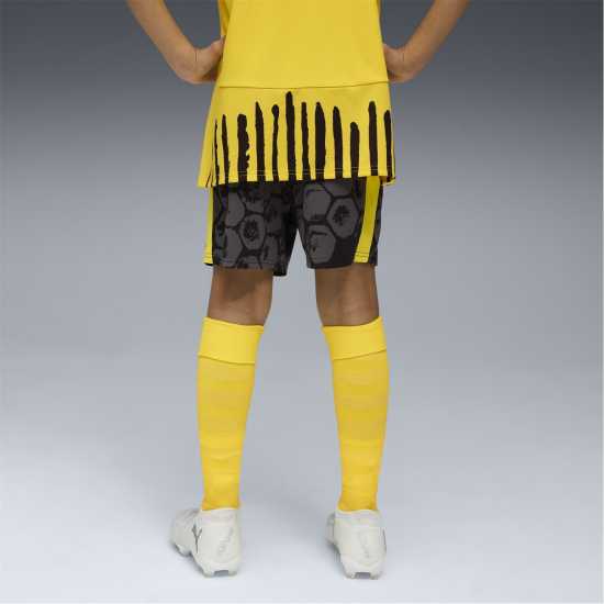 Детски къси панталони Puma X Kidssuper Borussia Dortmund Home Shorts 2025 2026 Juniors Puma X Kidssuper Borussia Dortmund Home Shorts 2025 2026 Juniors Детски къси панталони