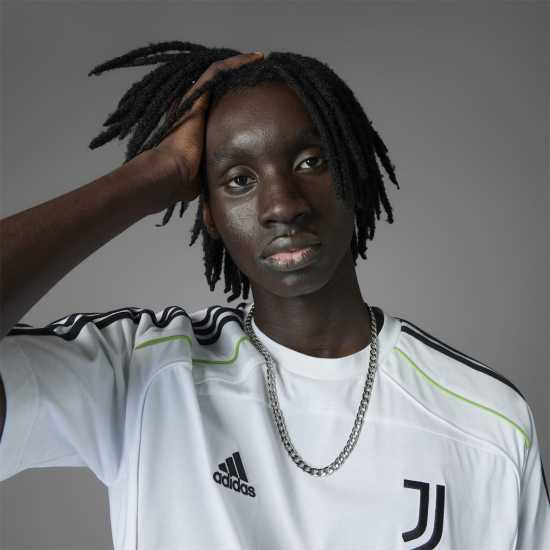 Adidas Juventus Ubp T-Shirt Adults Adidas Juventus Ubp T-Shirt Adults