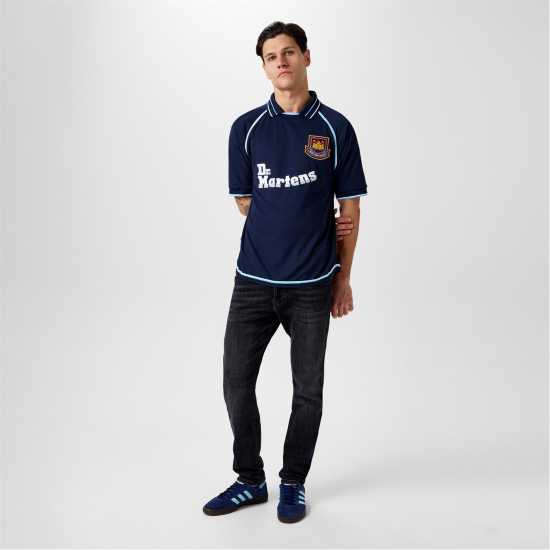 Футболни тренировъчни горнища Score Draw West Ham United Retro Away Shirt 00 Adults Score Draw West Ham United Retro Away Shirt 00 Adults Футболни тренировъчни горнища