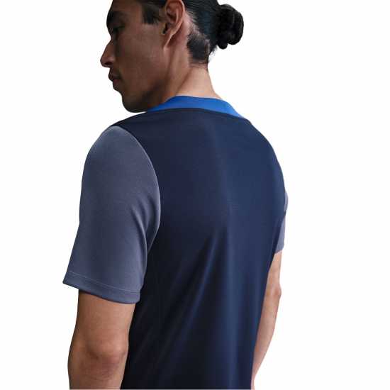 Всекидневно футболно облекло Nike Psg Strike T-Shirt 2025 2026 Adults Nike Psg Strike T-Shirt 2025 2026 Adults Всекидневно футболно облекло