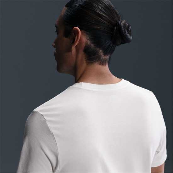 Мъжки горнища с цип Nike Tottenham Hotspur Fc Crest T-Shirt Adults Nike Tottenham Hotspur Fc Crest T-Shirt Adults Мъжки горнища с цип