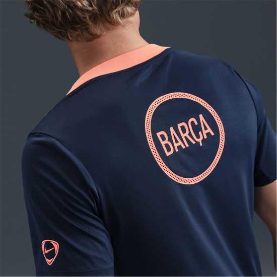 Всекидневно футболно облекло Nike Barcelona Third Pre Match Shirt 2025 2026 Mens Nike Barcelona Third Pre Match Shirt 2025 2026 Mens Всекидневно футболно облекло