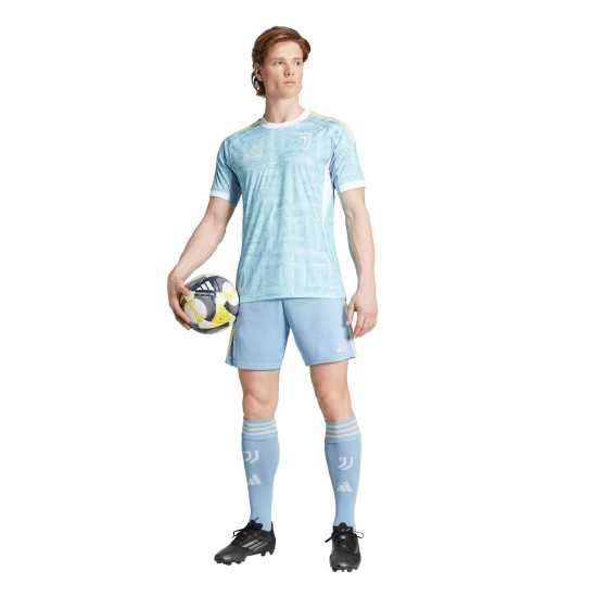 Футболни тренировъчни долнища Adidas Juventus Away Shorts 2025 2026 Adults Adidas Juventus Away Shorts 2025 2026 Adults Футболни тренировъчни долнища