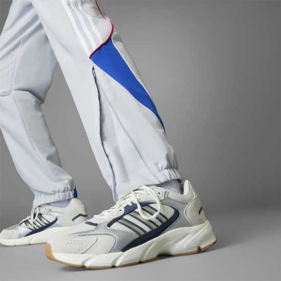 Мъжки спортни екипи в две части Adidas Fc Bayern Ubp Tracksuit Bottoms Adults Adidas Fc Bayern Ubp Tracksuit Bottoms Adults Мъжки спортни екипи в две части