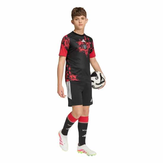 Adidas Manchester United Pre Match Shirt 2026/27 Juniors Adidas Manchester United Pre Match Shirt 2026/27 Juniors