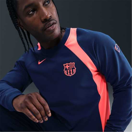 Мъжки горнища на анцуг Nike Barcelona Third T90 Sweater 2025 2026 Adults Nike Barcelona Third T90 Sweater 2025 2026 Adults Мъжки горнища на анцуг