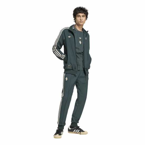 Adidas Спортно Горнище Juventus Terrace Icons Track Top Adults Adidas Спортно Горнище Juventus Terrace Icons Track Top Adults Всекидневно футболно облекло