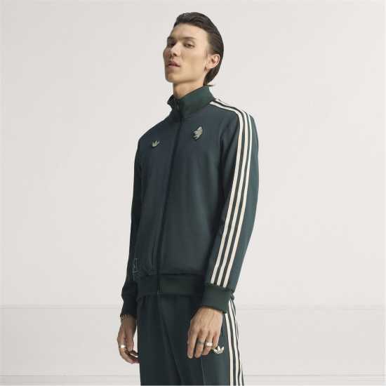 Adidas Спортно Горнище Juventus Terrace Icons Track Top Adults Adidas Спортно Горнище Juventus Terrace Icons Track Top Adults Всекидневно футболно облекло