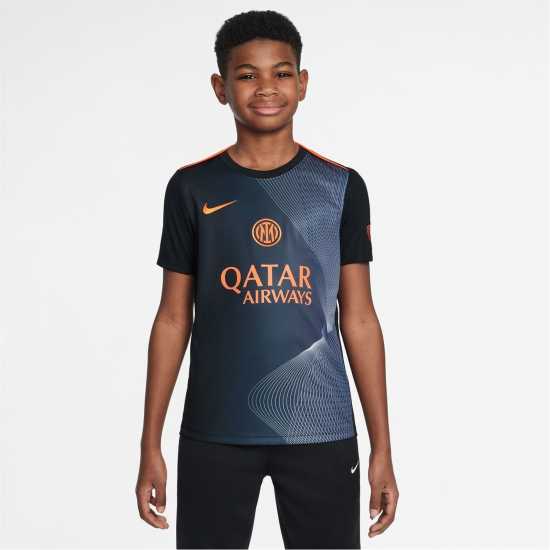 Детски тениски и фланелки Nike Inter Milan Pre Match Shirt 2025 2026 Juniors Nike Inter Milan Pre Match Shirt 2025 2026 Juniors Детски тениски и фланелки