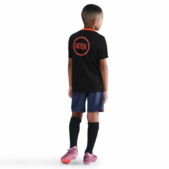 Детски тениски и фланелки Nike Inter Milan Pre Match Shirt 2025 2026 Juniors Nike Inter Milan Pre Match Shirt 2025 2026 Juniors Детски тениски и фланелки