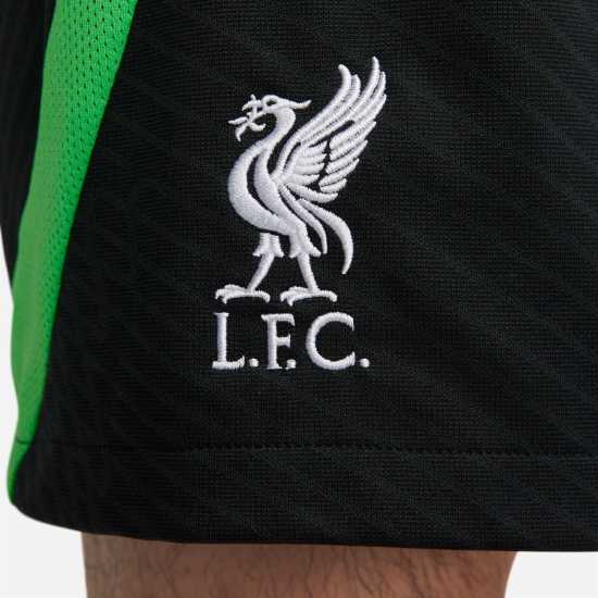 Футболни тренировъчни долнища Nike Liverpool Strike Shorts 2023 2024 Adults Nike Liverpool Strike Shorts 2023 2024 Adults Футболни тренировъчни долнища