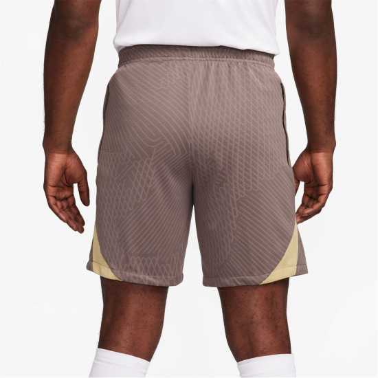 Футболни тренировъчни долнища Nike Tottenham Hotspur Strike Shorts Adults Nike Tottenham Hotspur Strike Shorts Adults Футболни тренировъчни долнища