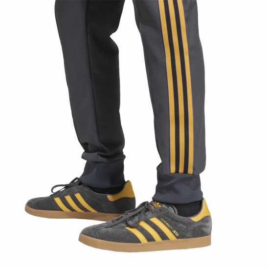 Adidas Мъжки Анцуг Manchester United Icons Tracksuit Bottoms Mens Adidas Мъжки Анцуг Manchester United Icons Tracksuit Bottoms Mens