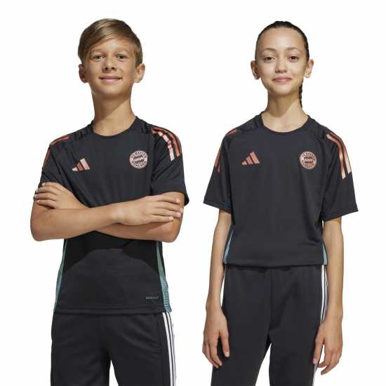 Детски тениски и фланелки Adidas Bayern Munich Training Shirt 2025 2026 Juniors Adidas Bayern Munich Training Shirt 2025 2026 Juniors Детски тениски и фланелки
