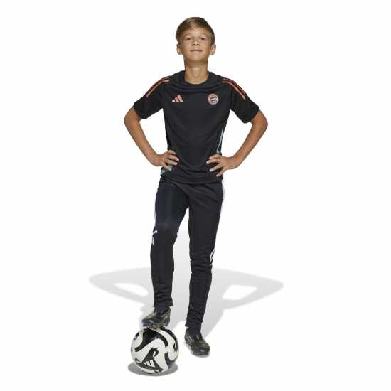 Детски тениски и фланелки Adidas Bayern Munich Training Shirt 2025 2026 Juniors Adidas Bayern Munich Training Shirt 2025 2026 Juniors Детски тениски и фланелки