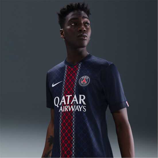 Nike Домакинска Футболна Фланелка Psg Home Shirt 2025 2026 Adults Nike Домакинска Футболна Фланелка Psg Home Shirt 2025 2026 Adults