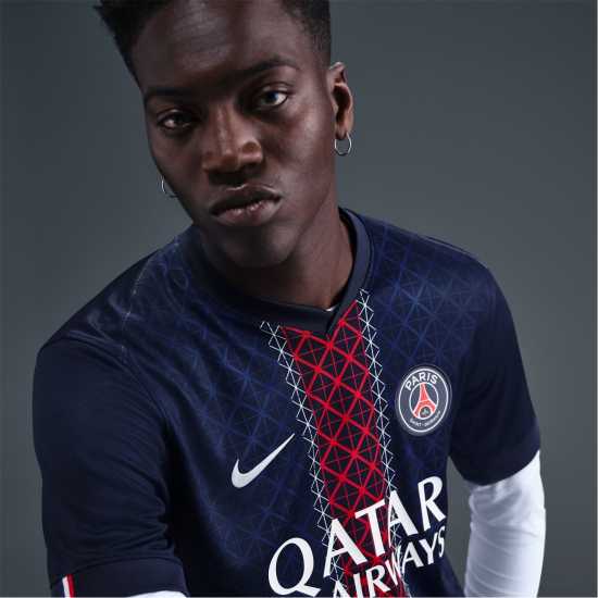 Nike Домакинска Футболна Фланелка Psg Home Shirt 2025 2026 Adults Nike Домакинска Футболна Фланелка Psg Home Shirt 2025 2026 Adults