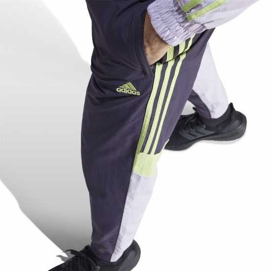 Мъжки спортни екипи в две части Adidas Fc Bayern Woven Tracksuit Bottoms 2023 2024 Adults Adidas Fc Bayern Woven Tracksuit Bottoms 2023 2024 Adults Мъжки спортни екипи в две части