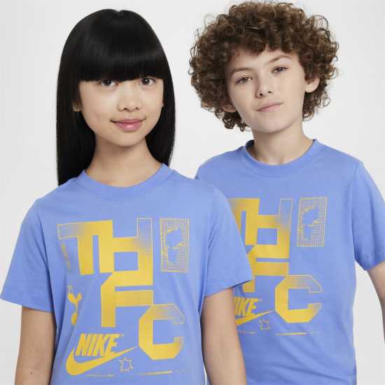 Детски тениски и фланелки Nike Tottenham Hotspur Futura T-Shirt 2024 2025 Juniors Nike Tottenham Hotspur Futura T-Shirt 2024 2025 Juniors Детски тениски и фланелки