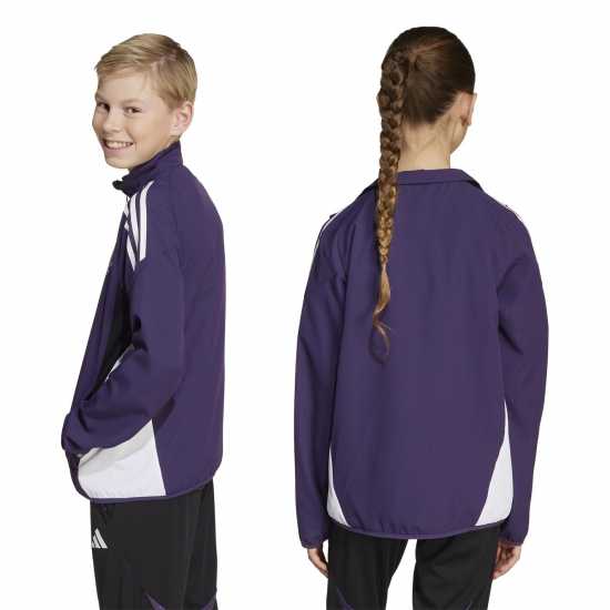 Футболни тренировъчни якета Adidas Manchester United Pre Match Jacket 2025 2026 Juniors Adidas Manchester United Pre Match Jacket 2025 2026 Juniors Футболни тренировъчни якета