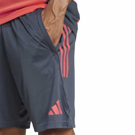 Футболни тренировъчни долнища Adidas Дамски Къси Шорти За Тренировка Bayern Munich Tiro 25 Competition Training Shorts 2025 2026 Adults Adidas Дамски Къси Шорти За Тренировка Bayern Munich Tiro 25 Competition Training Shorts 2025 2026 Adults Футболни тренировъчни долнища