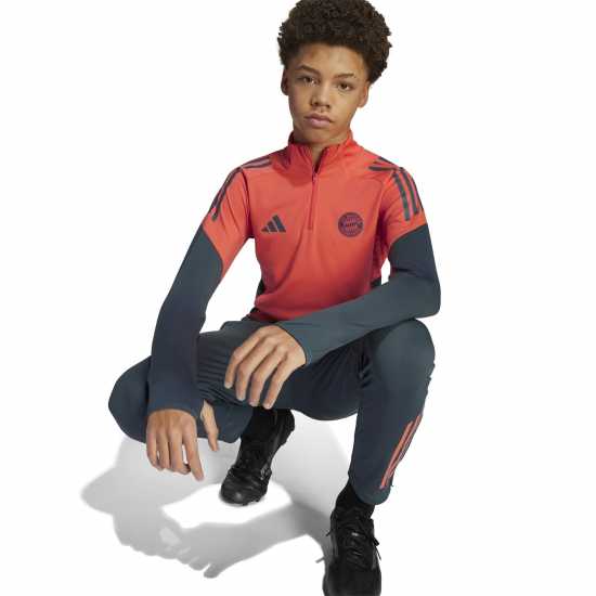 Детски тениски и фланелки Adidas Bayern Munich Tiro 25 Competition Training Top 2025 2026 Juniors Adidas Bayern Munich Tiro 25 Competition Training Top 2025 2026 Juniors Детски тениски и фланелки