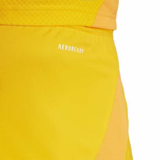 Футболни тренировъчни долнища Adidas Real Madrid Away Shorts 2024 2025 Adults Adidas Real Madrid Away Shorts 2024 2025 Adults Футболни тренировъчни долнища