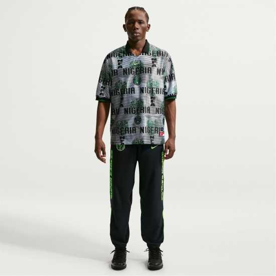 Nike Men's Nigeria Short Sleeve T-Shirt Nike Men's Nigeria Short Sleeve T-Shirt
