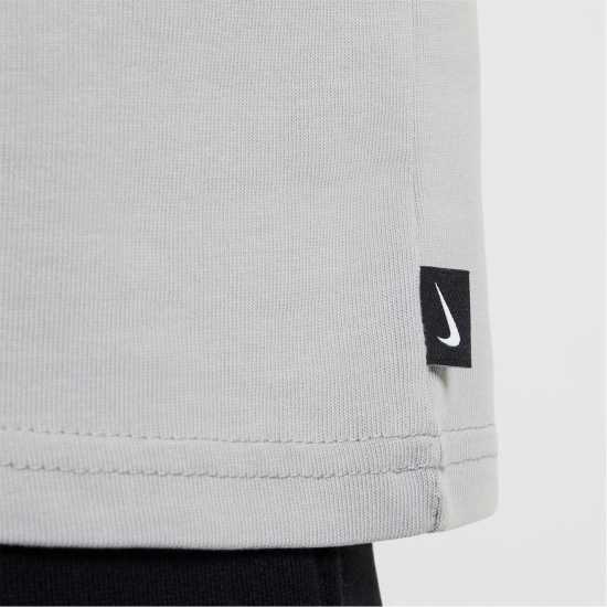 Nike Liverpool Premium T-Shirt Nike Liverpool Premium T-Shirt