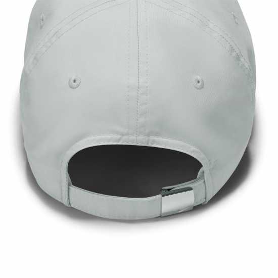 Nike Metal Swoosh Cap Grey/Silver Nike Metal Swoosh Cap Grey/Silver